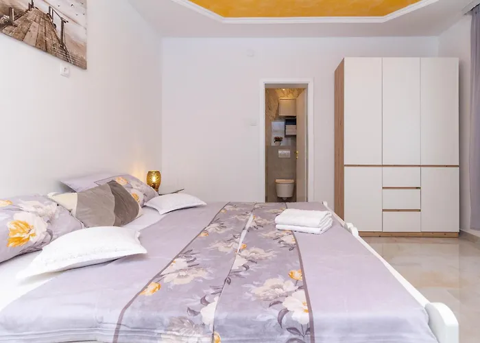 Apartments Silver