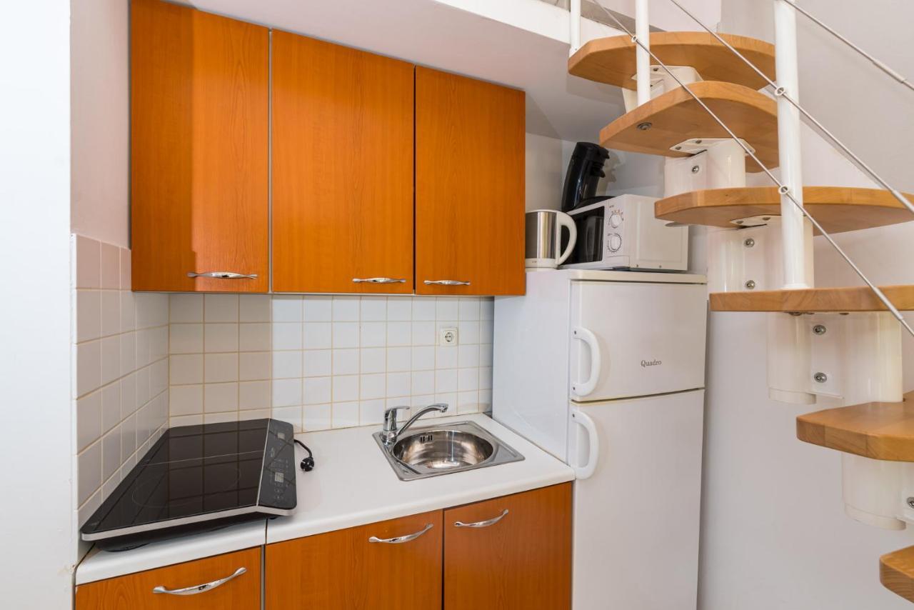 Apartment Silver
